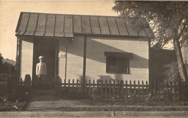 Primera Construcción de la Sala de Auxilios de El Palomar, 1947